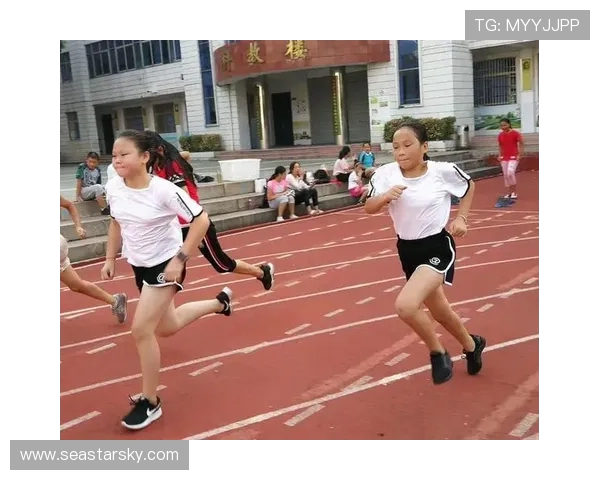 吴娜专访：从绿茵场到人生舞台的足球旅程回顾与反思