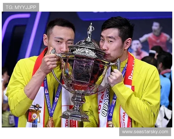 赛后分析:西安羽毛球队与武汉羽毛球队的实力对决与战术较量 赛后分析:西安羽毛球队与武汉羽毛球队的实力对决与战术较量